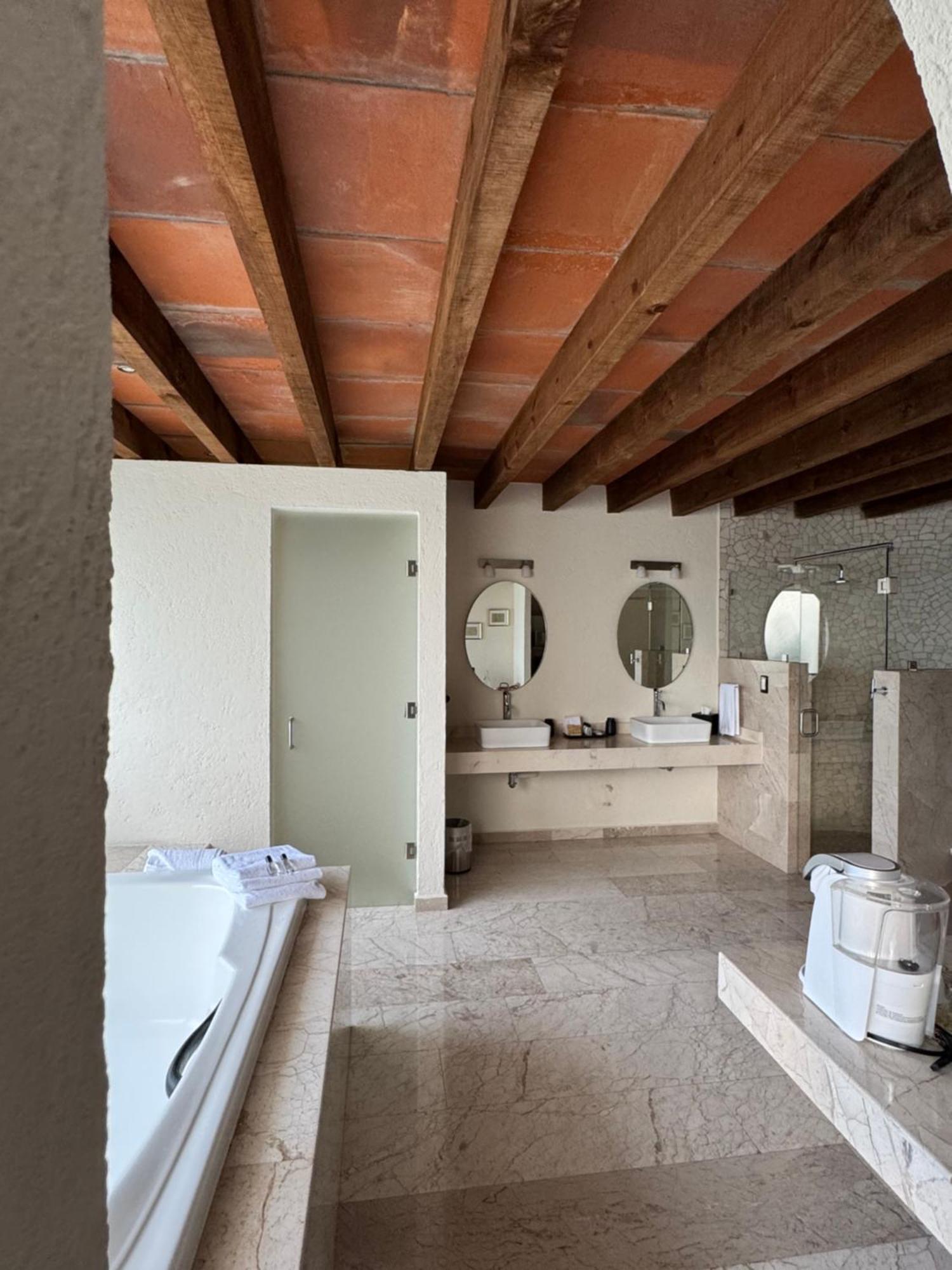Porta Paradiso Valquirico, Albergo Boutique Santeagueda Exteriör bild