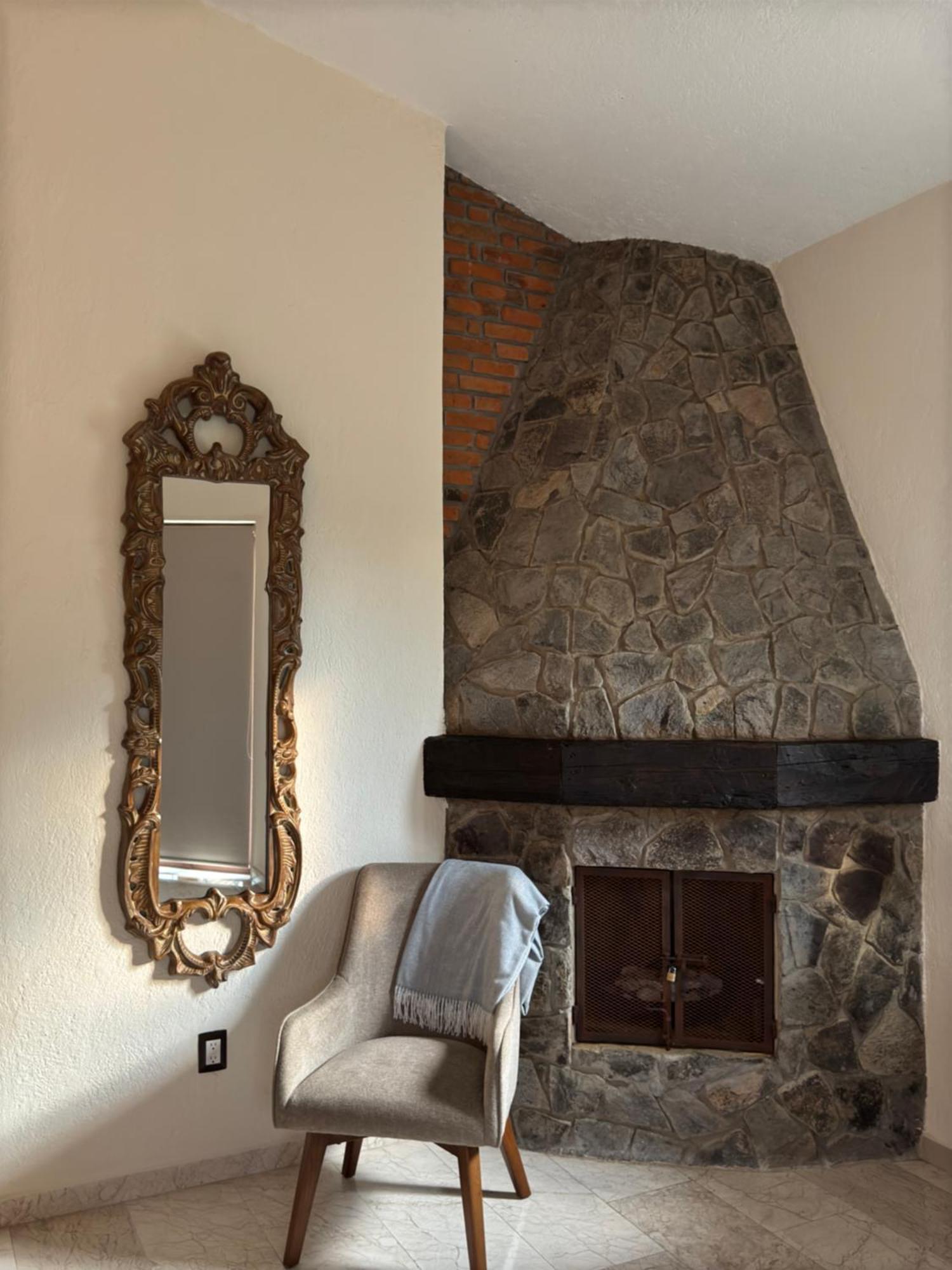 Porta Paradiso Valquirico, Albergo Boutique Santeagueda Exteriör bild