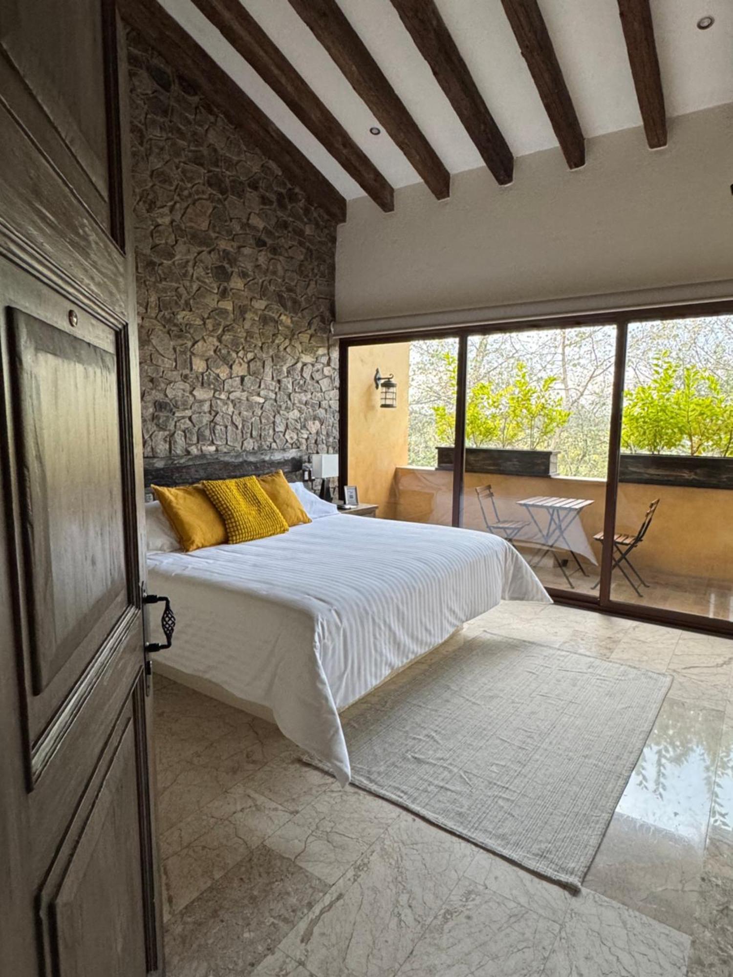 Porta Paradiso Valquirico, Albergo Boutique Santeagueda Exteriör bild