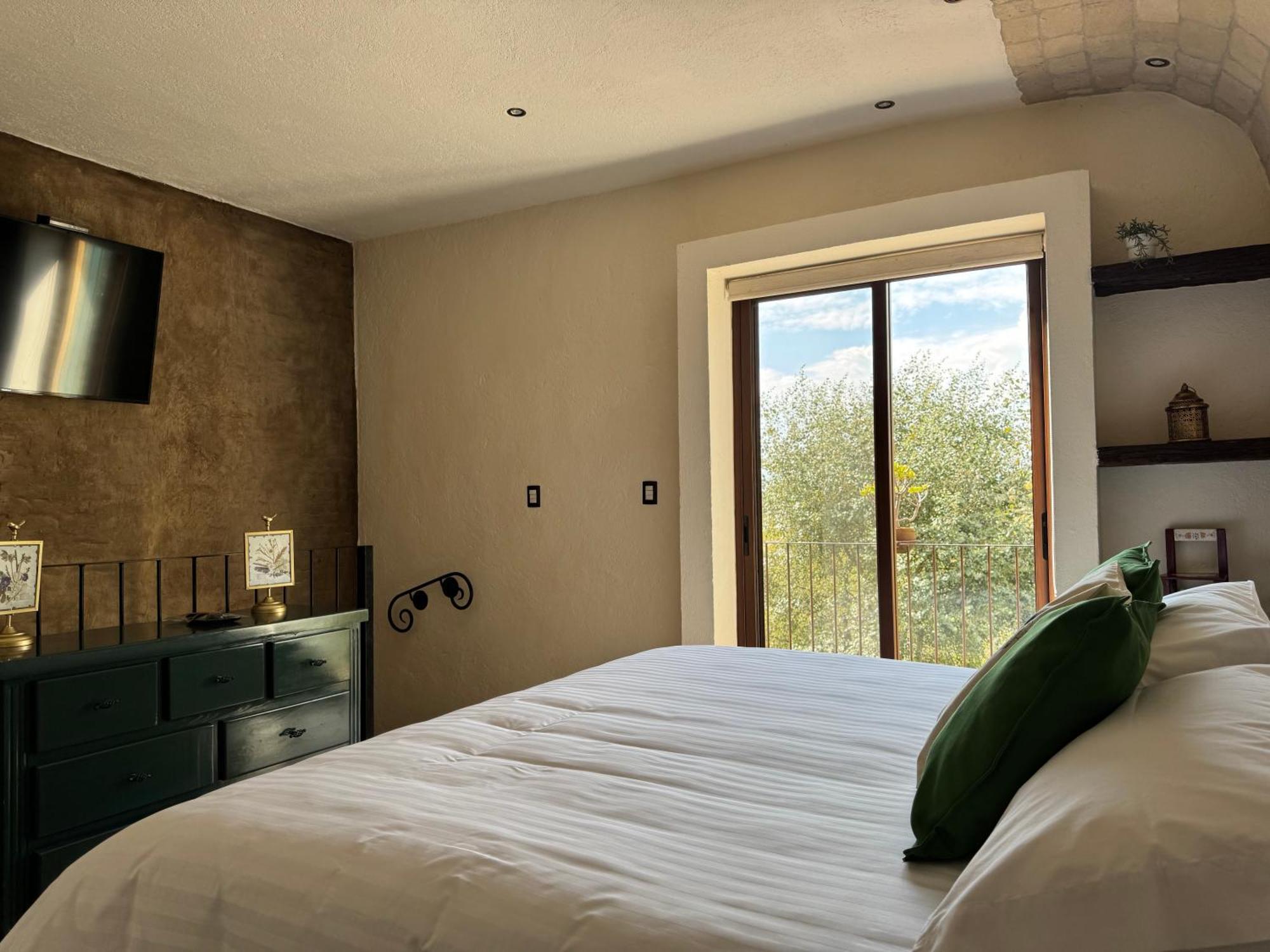 Porta Paradiso Valquirico, Albergo Boutique Santeagueda Exteriör bild