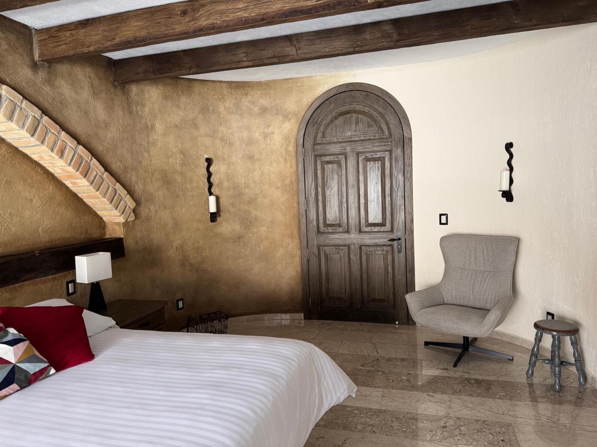 Porta Paradiso Valquirico, Albergo Boutique Santeagueda Exteriör bild