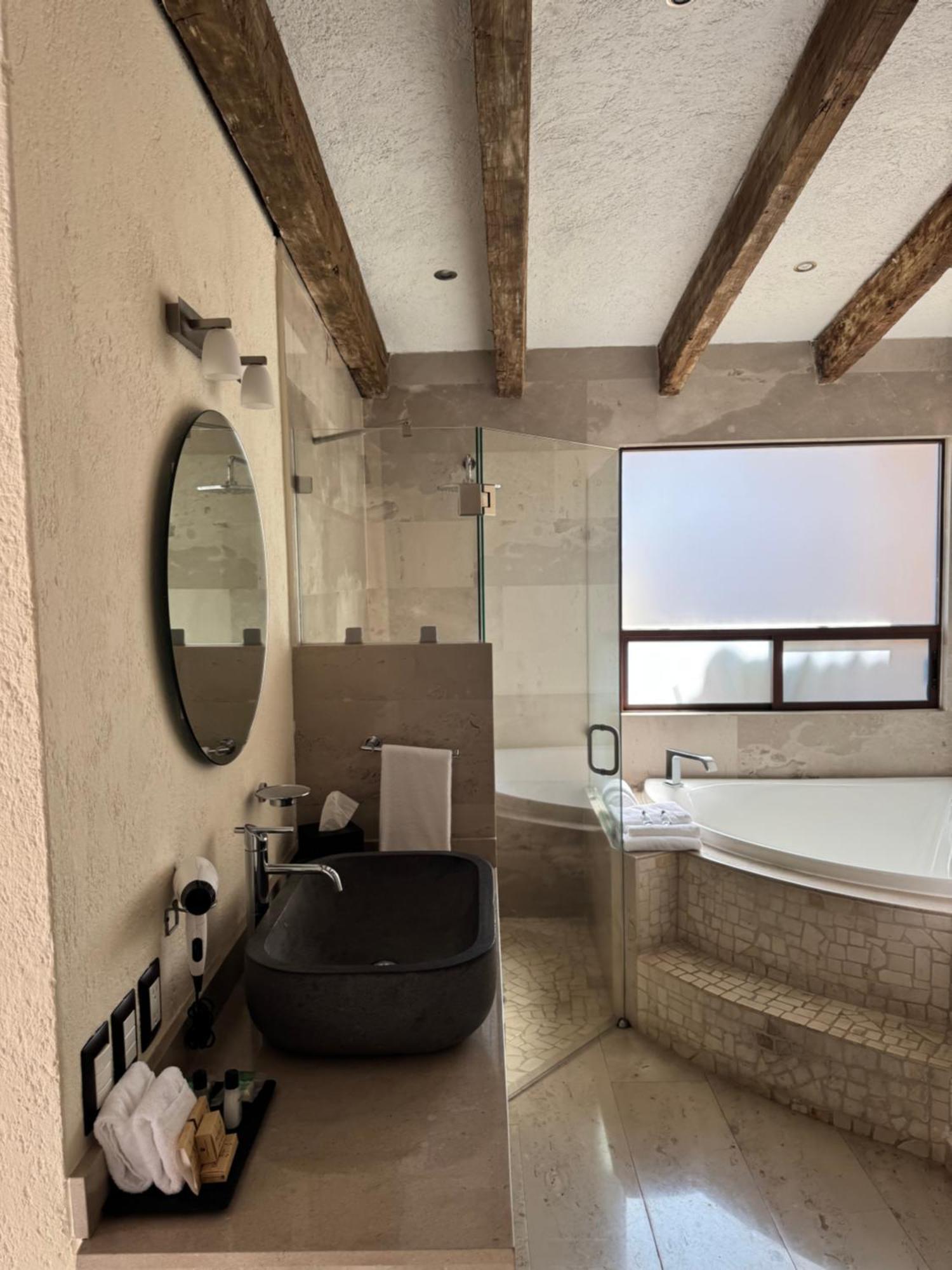Porta Paradiso Valquirico, Albergo Boutique Santeagueda Exteriör bild