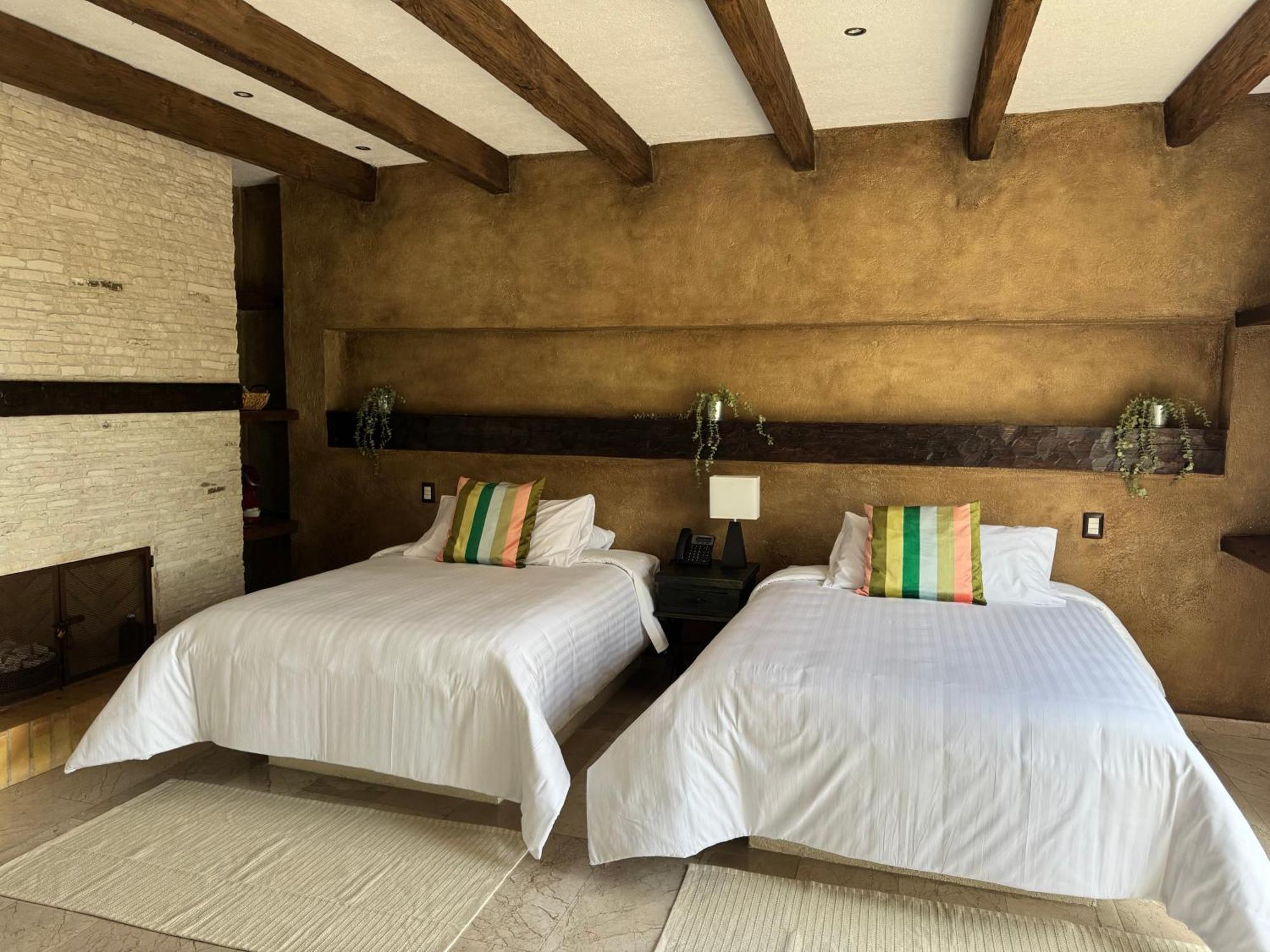 Porta Paradiso Valquirico, Albergo Boutique Santeagueda Exteriör bild