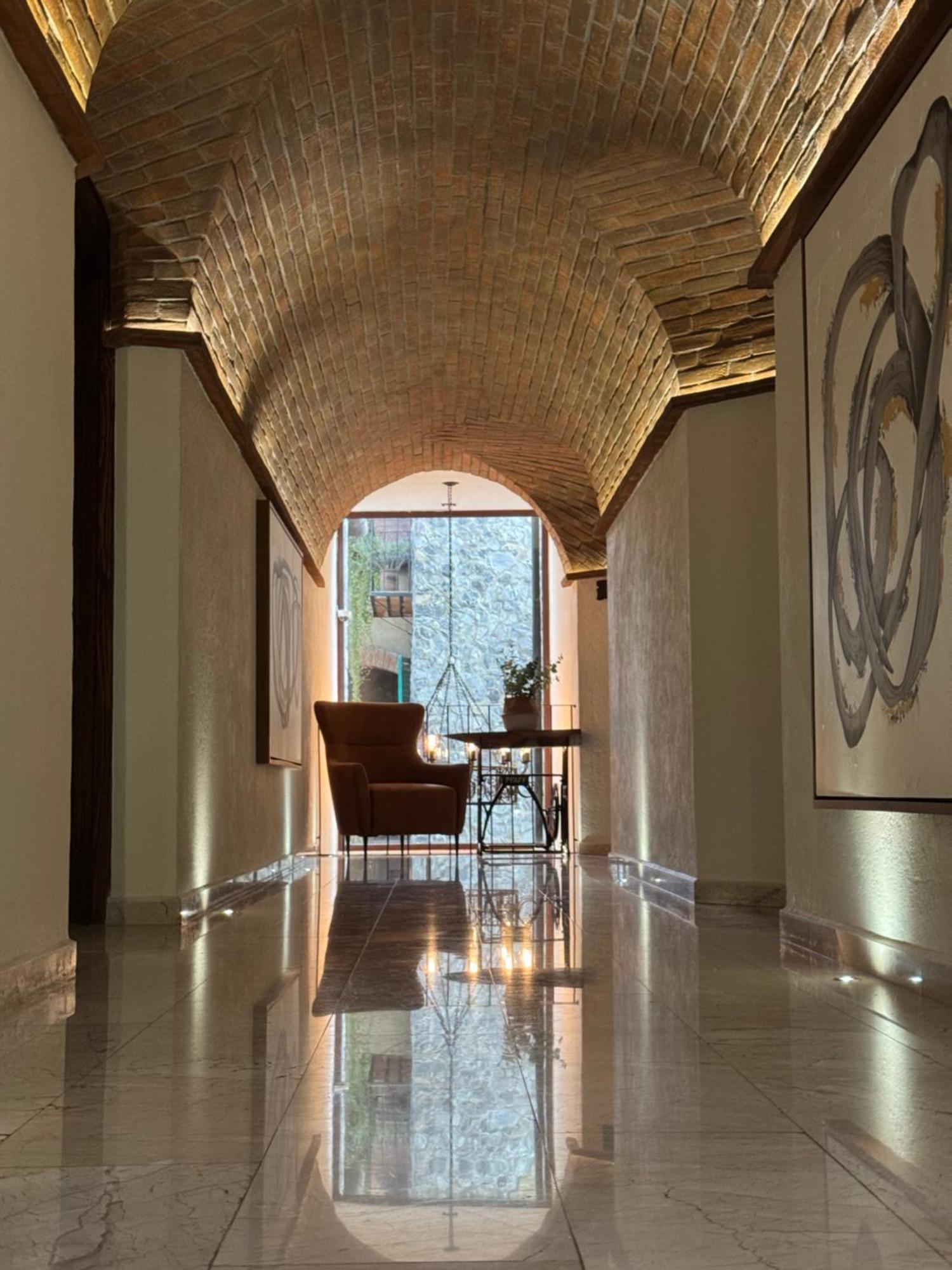 Porta Paradiso Valquirico, Albergo Boutique Santeagueda Exteriör bild